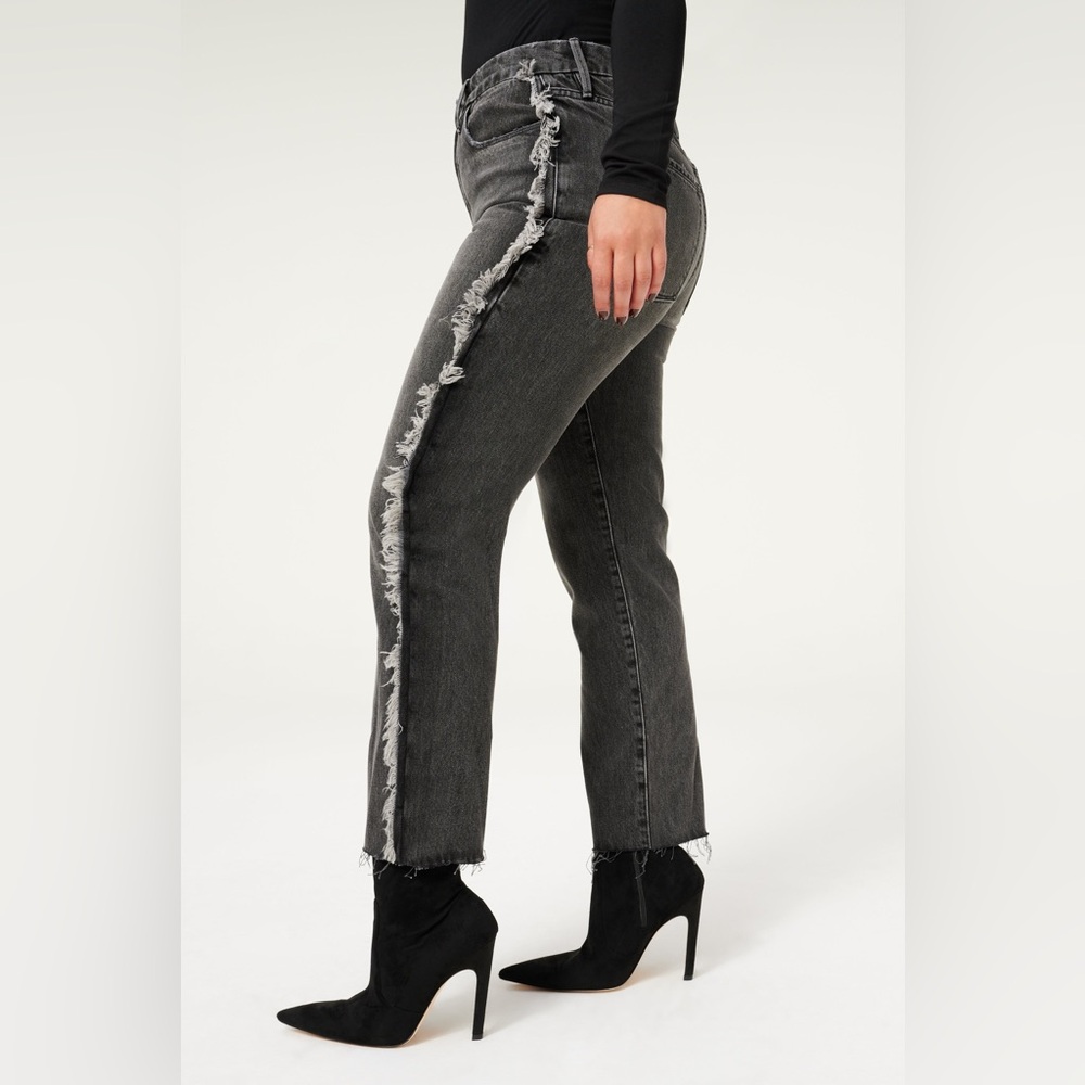 GOOD AMERICAN Good Boy Frayed Outseam Straight Leg Jeans